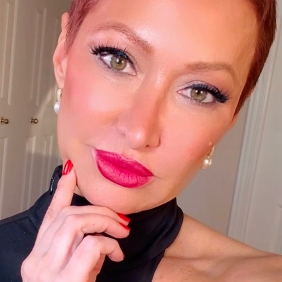 Meet your Posher, Natalie - Picture 1 of 1